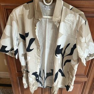 Zara Men's Casual Beige and Black Floral Shirt